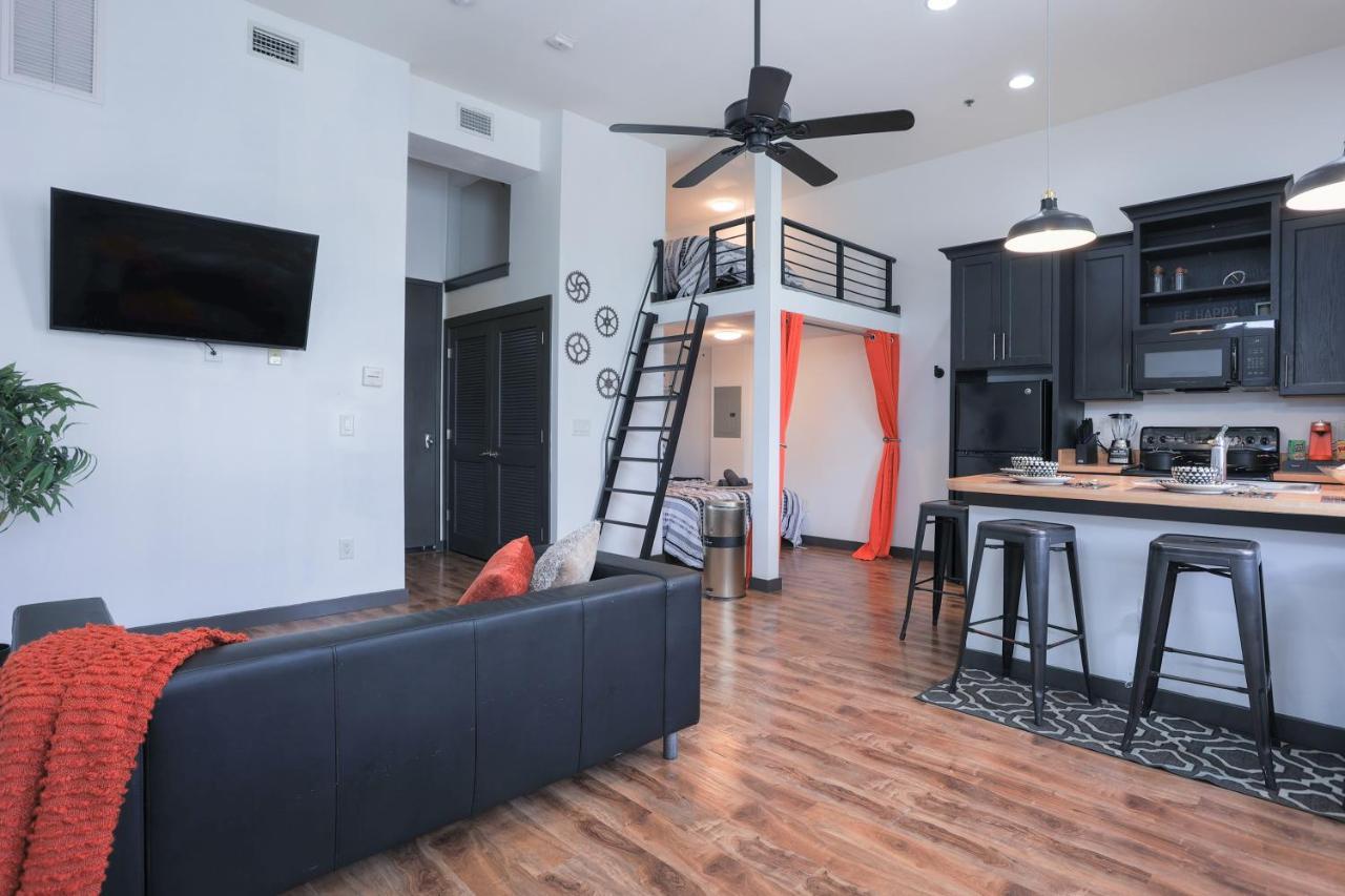 Old West Studio Lofts West Tampa Exterior photo