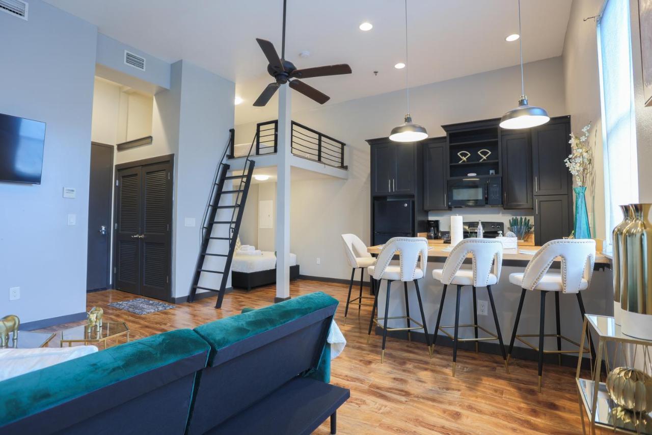 Old West Studio Lofts West Tampa Exterior photo